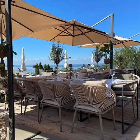 Dom wakacyjny Charmante Mit Traumaussicht *